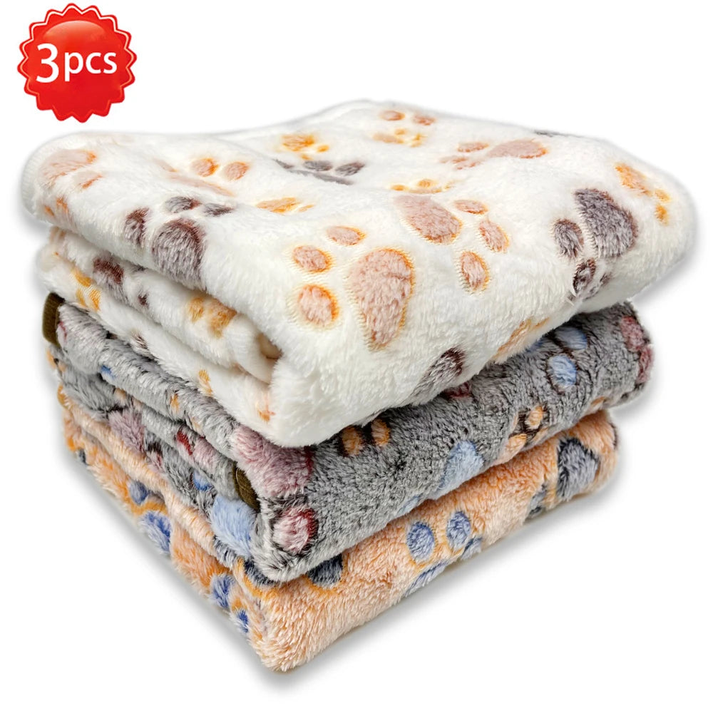 Soft Pet Dog Blanket Winter Coral Fleece Blanket Comfortable Cat Dog Bed Sheet Sofa Blanket Warm Sleeping Blanket Pet Supplies