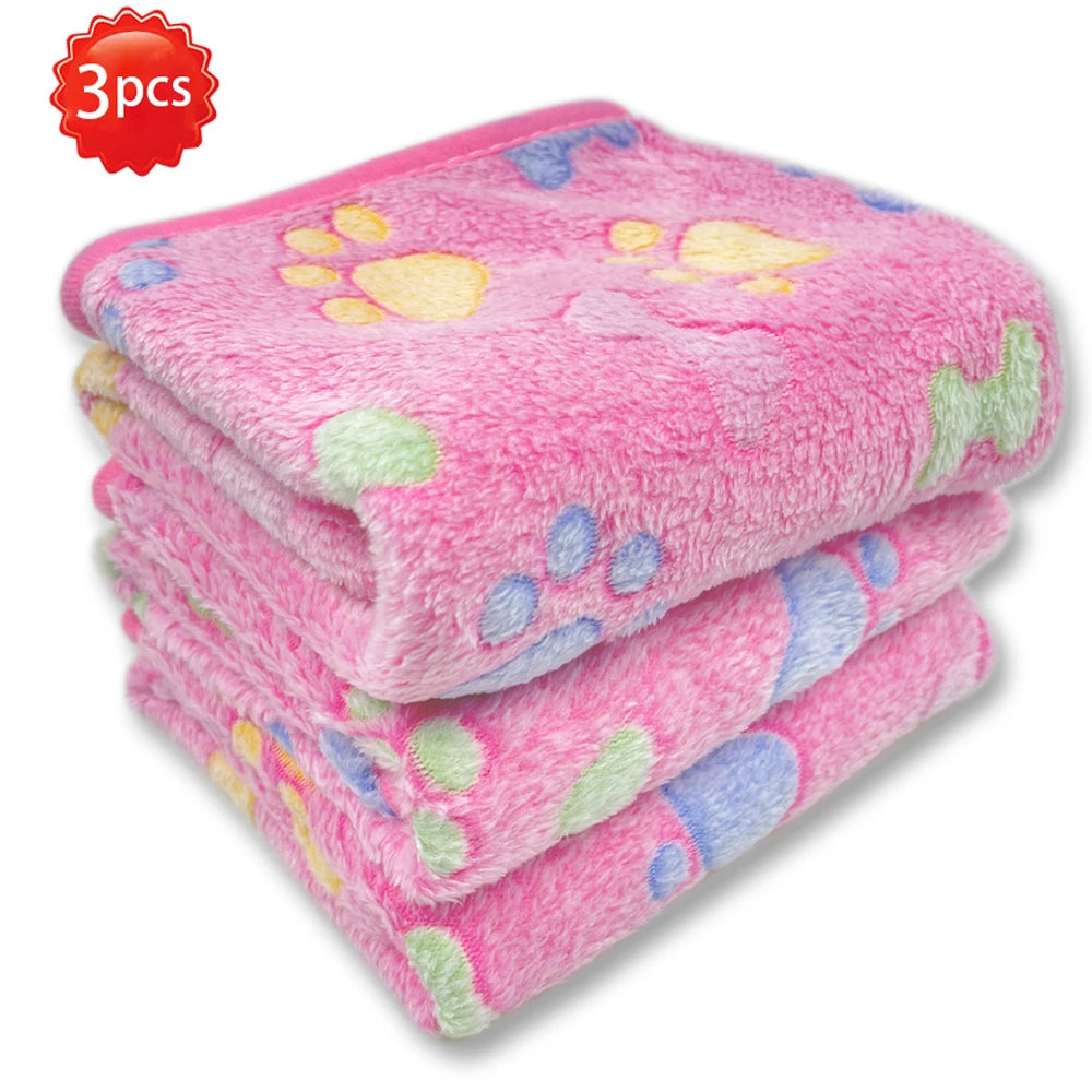Soft Pet Dog Blanket Winter Coral Fleece Blanket Comfortable Cat Dog Bed Sheet Sofa Blanket Warm Sleeping Blanket Pet Supplies