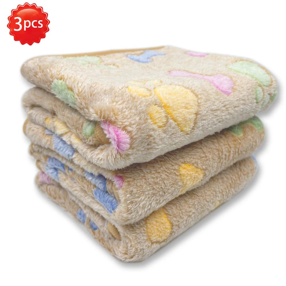 Soft Pet Dog Blanket Winter Coral Fleece Blanket Comfortable Cat Dog Bed Sheet Sofa Blanket Warm Sleeping Blanket Pet Supplies