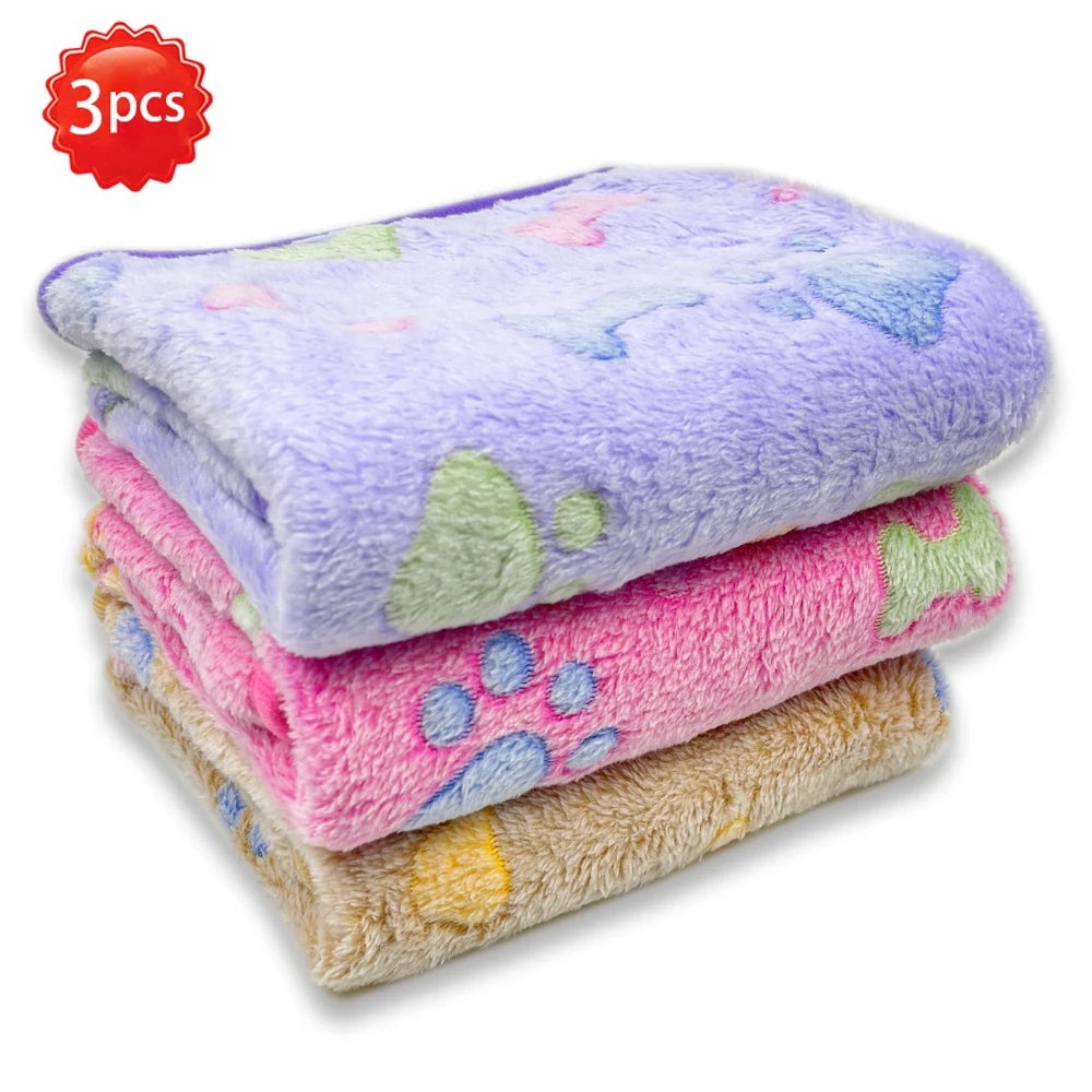 Soft Pet Dog Blanket Winter Coral Fleece Blanket Comfortable Cat Dog Bed Sheet Sofa Blanket Warm Sleeping Blanket Pet Supplies