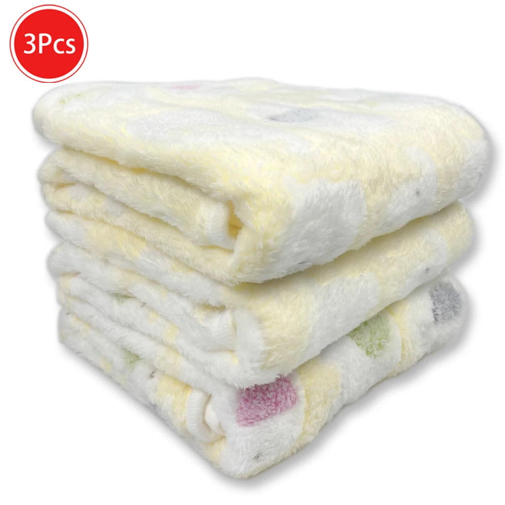 Soft Pet Dog Blanket Winter Coral Fleece Blanket Comfortable Cat Dog Bed Sheet Sofa Blanket Warm Sleeping Blanket Pet Supplies