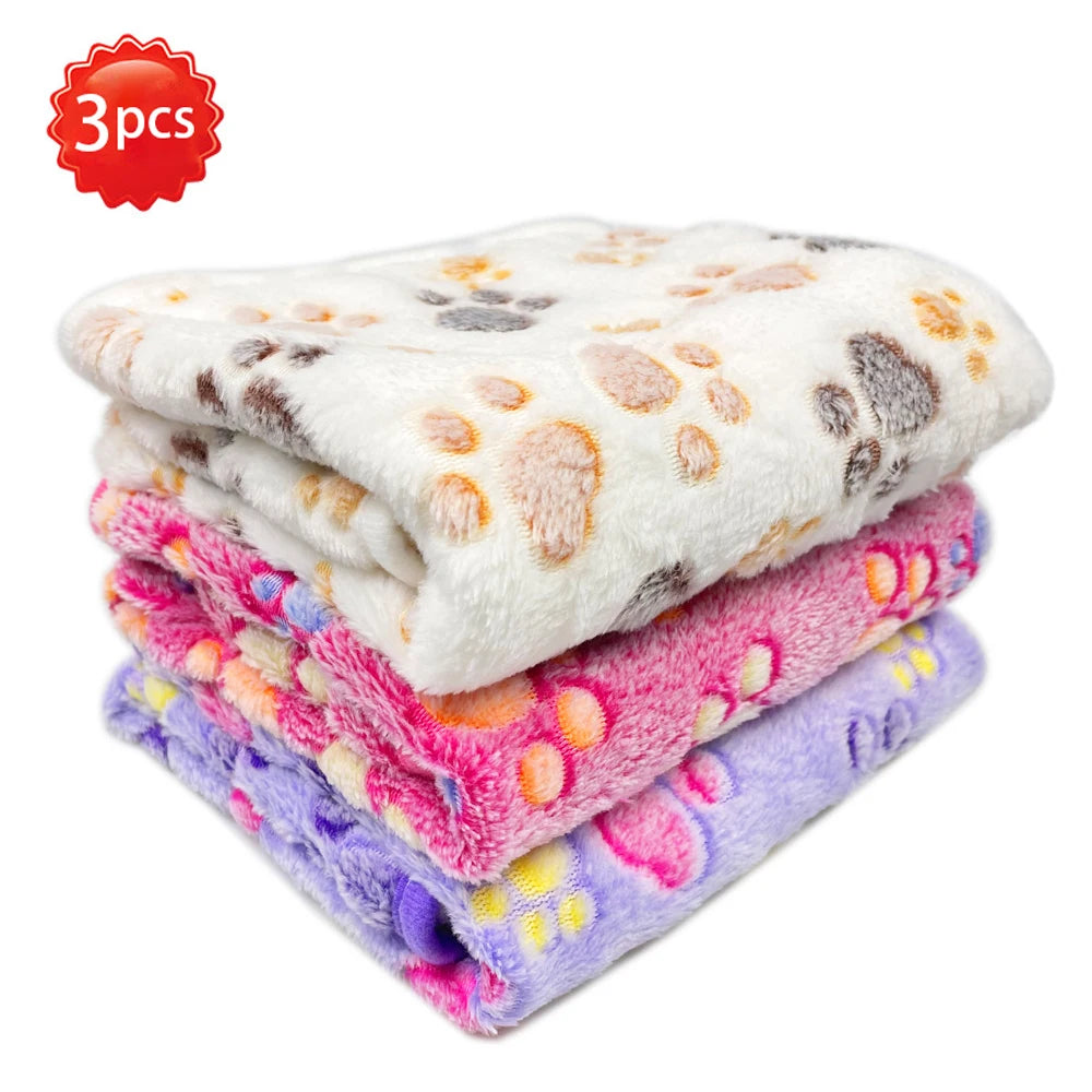 Soft Pet Dog Blanket Winter Coral Fleece Blanket Comfortable Cat Dog Bed Sheet Sofa Blanket Warm Sleeping Blanket Pet Supplies