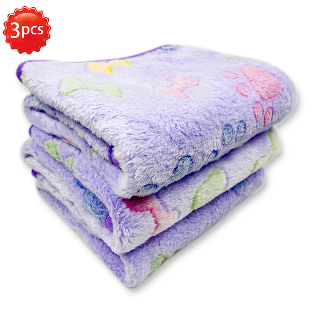 Soft Pet Dog Blanket Winter Coral Fleece Blanket Comfortable Cat Dog Bed Sheet Sofa Blanket Warm Sleeping Blanket Pet Supplies