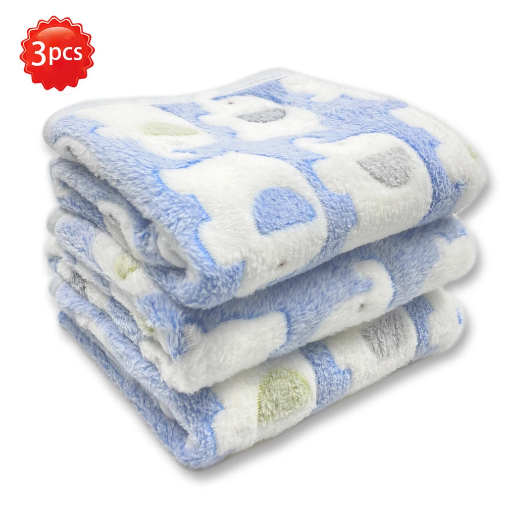 Soft Pet Dog Blanket Winter Coral Fleece Blanket Comfortable Cat Dog Bed Sheet Sofa Blanket Warm Sleeping Blanket Pet Supplies